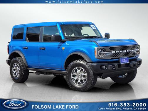 Blue Metallic 2025 Ford Bronco Badlands