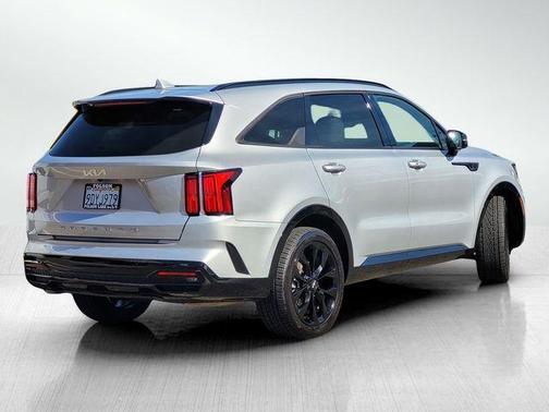 2022 Kia Sorento SX