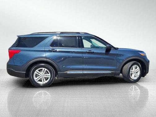 Stone Blue Metallic 2022 Ford Explorer XLT