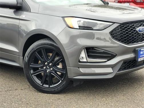 2022 Ford Edge ST Line