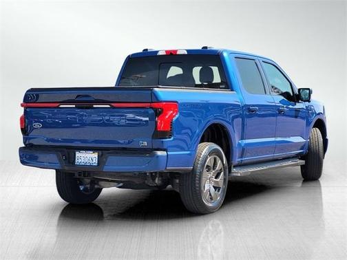 2022 Ford F-150 Lightning LARIAT