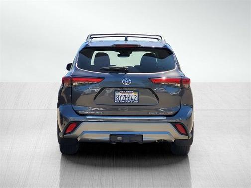 2022 Toyota Highlander Platinum