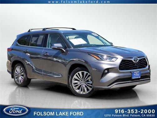 2022 Toyota Highlander Platinum