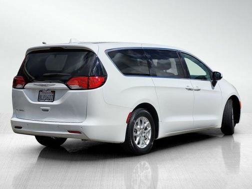 2018 Chrysler Pacifica LX