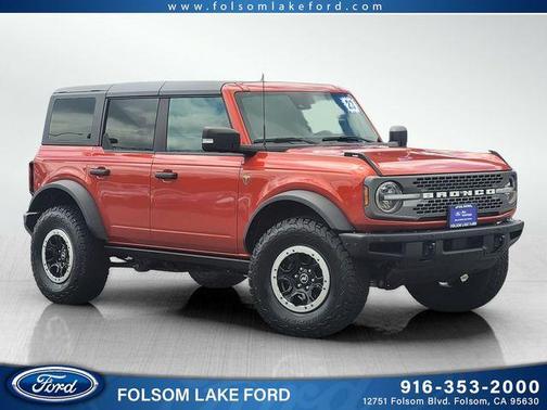 Hot Pepper Red Metallic Tinted Clearcoat 2023 Ford Bronco Badlands