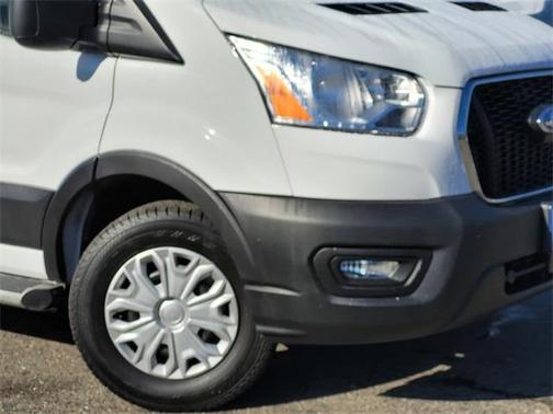2022 Ford Transit-250 Base