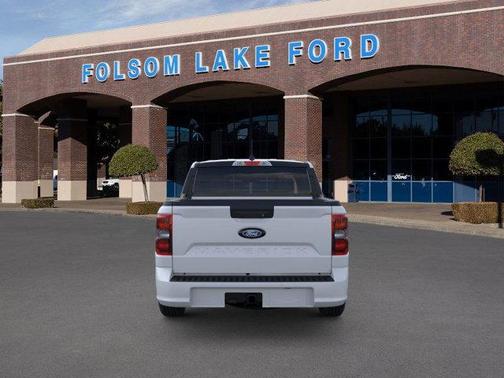 2026 Ford Maverick Lobo Standard