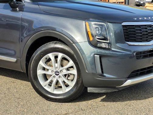2022 Kia Telluride LX