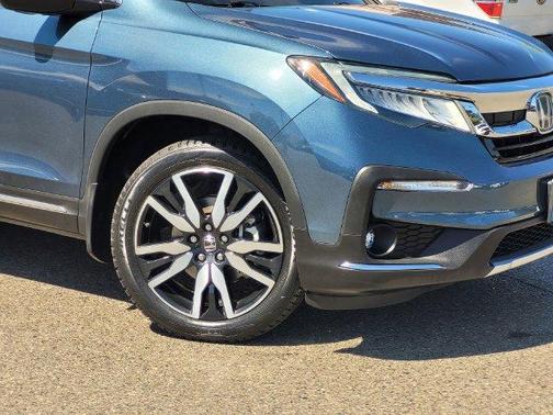 Blue 2019 Honda Pilot Elite