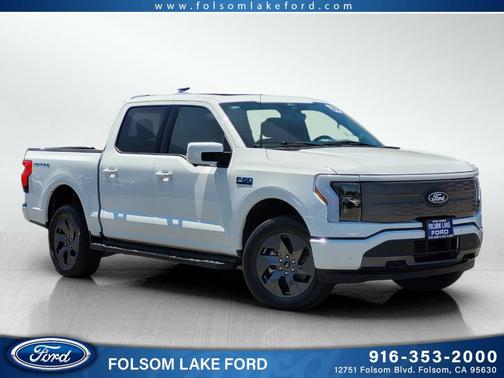 2025 Ford F-150 Lightning LARIAT