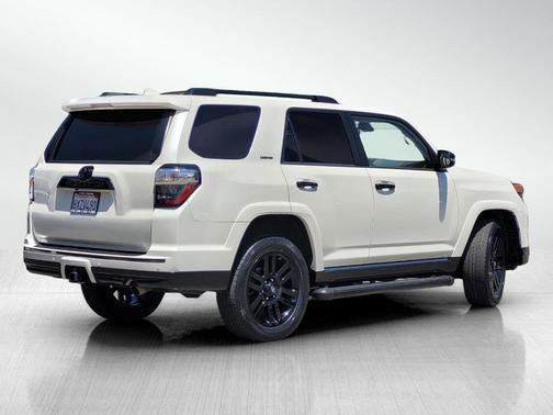 Blizzard Pearl 2021 Toyota 4Runner Nightshade