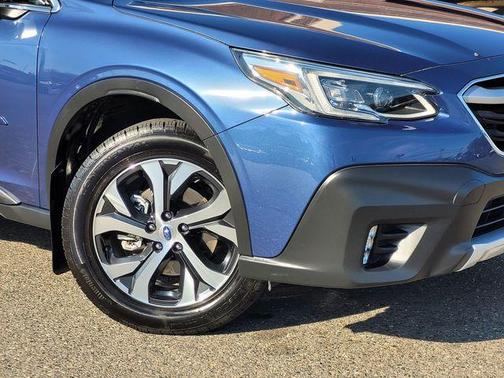 2022 Subaru Outback Touring XT