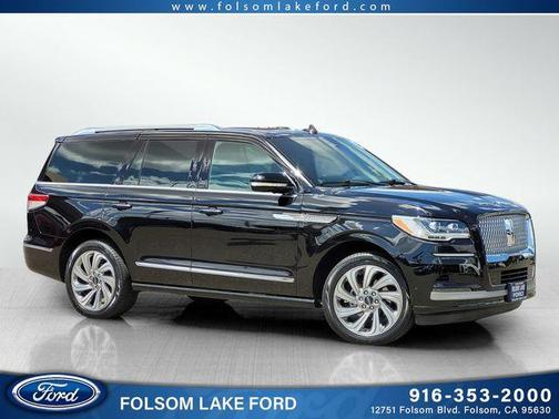 Black Metallic 2024 Lincoln Navigator Reserve