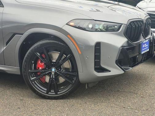 2024 BMW X6 M60i