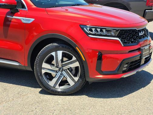 Red 2023 Kia Sorento Hybrid EX