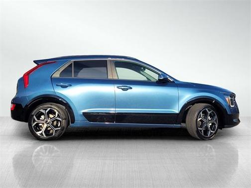 2024 Kia Niro EX Touring