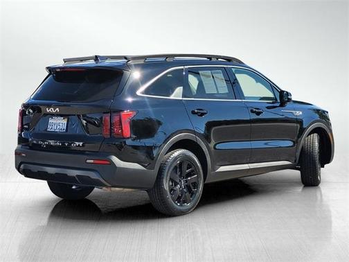 2022 Kia Sorento S