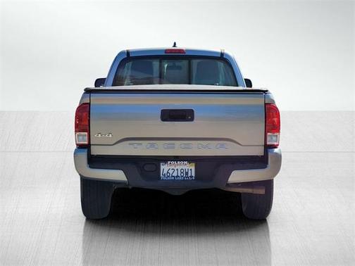 2016 Toyota Tacoma SR