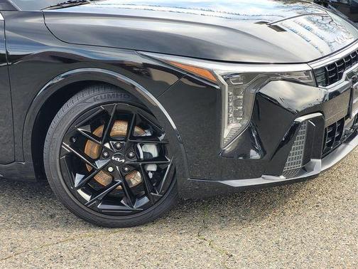 2025 Kia K4 GT-Line Turbo