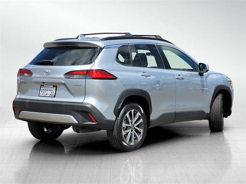 2022 Toyota Corolla Cross XLE