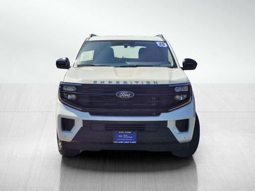 White Metallic 2025 Ford Expedition Max Active