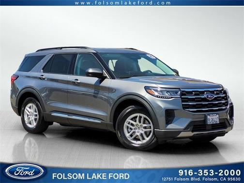 2025 Ford Explorer Active
