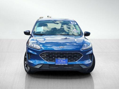 Blue Metallic 2022 Ford Escape SE