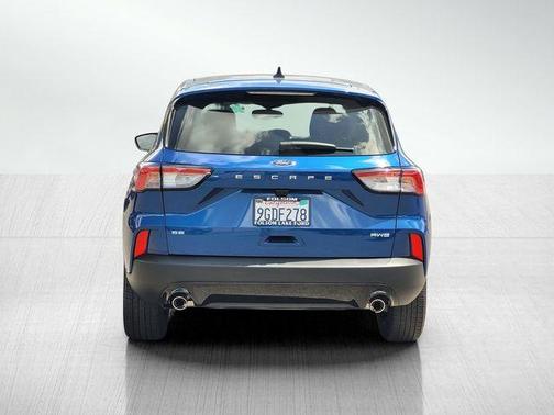 Blue Metallic 2022 Ford Escape SE