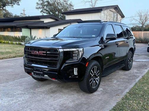 Onyx Black 2023 GMC Yukon AT4