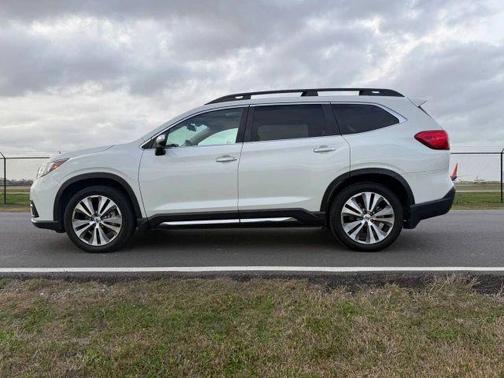 Crystal White Pearl 2020 Subaru Ascent Touring 7-Passenger