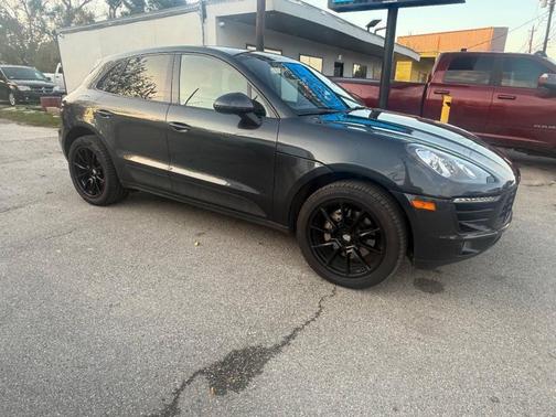 2017 Porsche Macan S