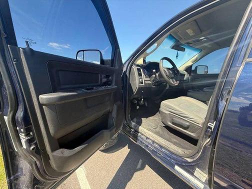 Blue Streak Pearlcoat 2017 RAM 3500 Tradesman