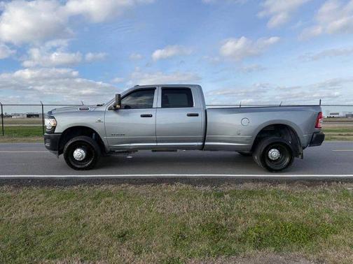 Billet Silver Clearcoat Metallic 2022 RAM 3500 Tradesman