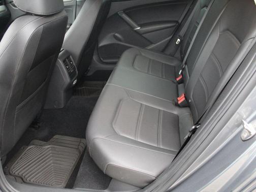 2021 Volkswagen Passat 2.0T SE