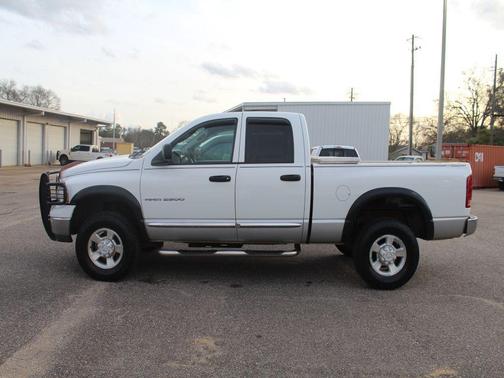 2004 Dodge Ram 2500 SLT Quad Cab