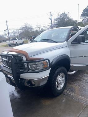 2004 Dodge Ram 2500 SLT Quad Cab