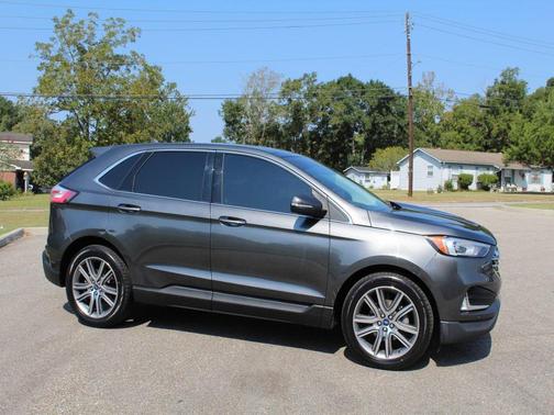 2020 Ford Edge Titanium