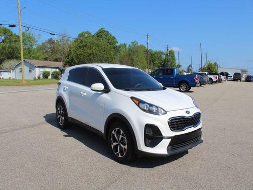 2022 Kia Sportage LX