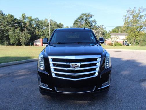 2018 Cadillac Escalade Luxury