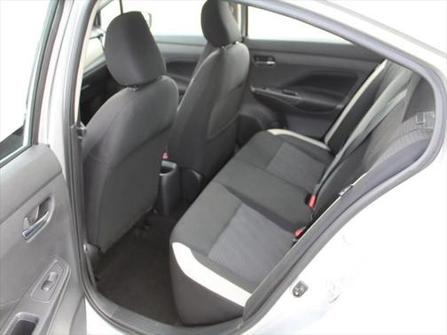 2022 Nissan Versa 1.6 SV