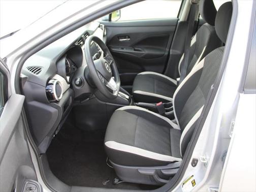 2022 Nissan Versa 1.6 SV