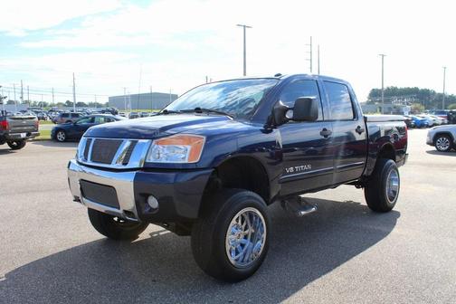2010 Nissan Titan SE