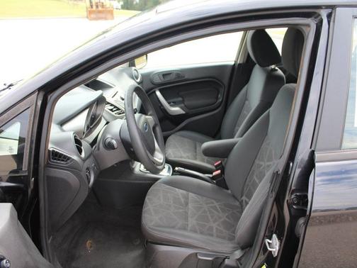 2012 Ford Fiesta SE