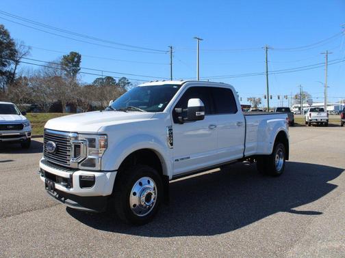 2022 Ford F-450 Limited