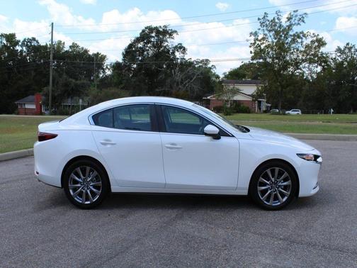 2022 Mazda Mazda3 FWD w/Select Package