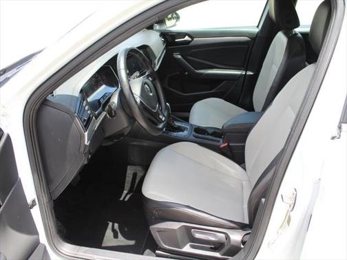 2020 Volkswagen Jetta 1.4T R-Line