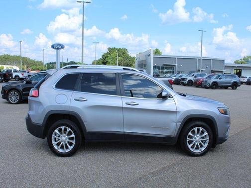 Billet Silver Metallic Clearcoat 2019 Jeep Cherokee Latitude
