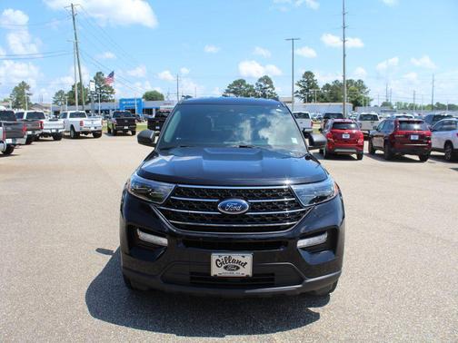 Black Metallic 2020 Ford Explorer XLT