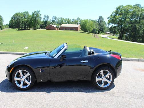 Mysterious (Black) 2009 Pontiac Solstice Base