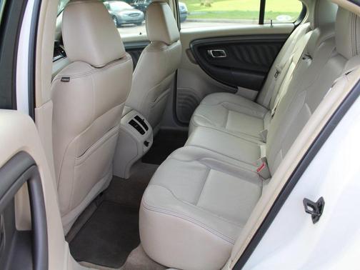 2012 Ford Taurus SEL